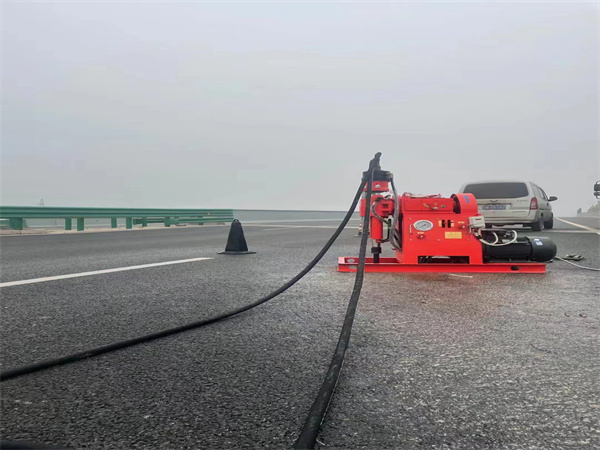 大田镇马路路基路面开裂下沉注浆加固灌浆